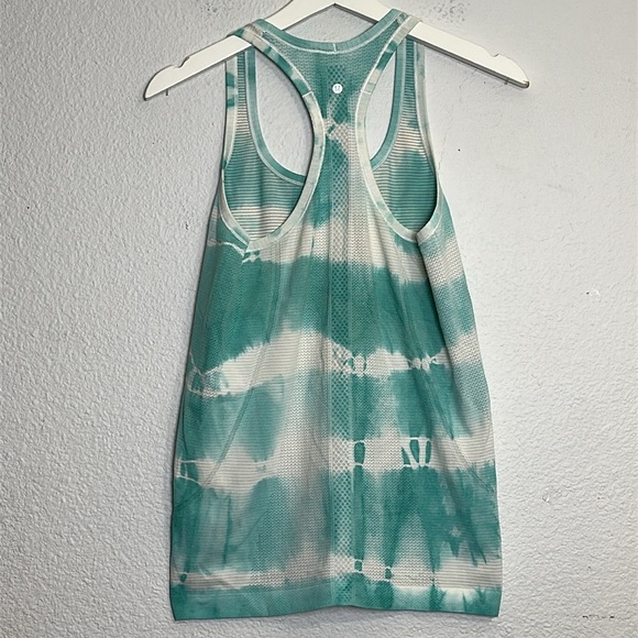 Lululemon Swiftly Tech Tank Tie Dye Size 8 Womens Workout Activewear Gym Running - Picture 1 of 10